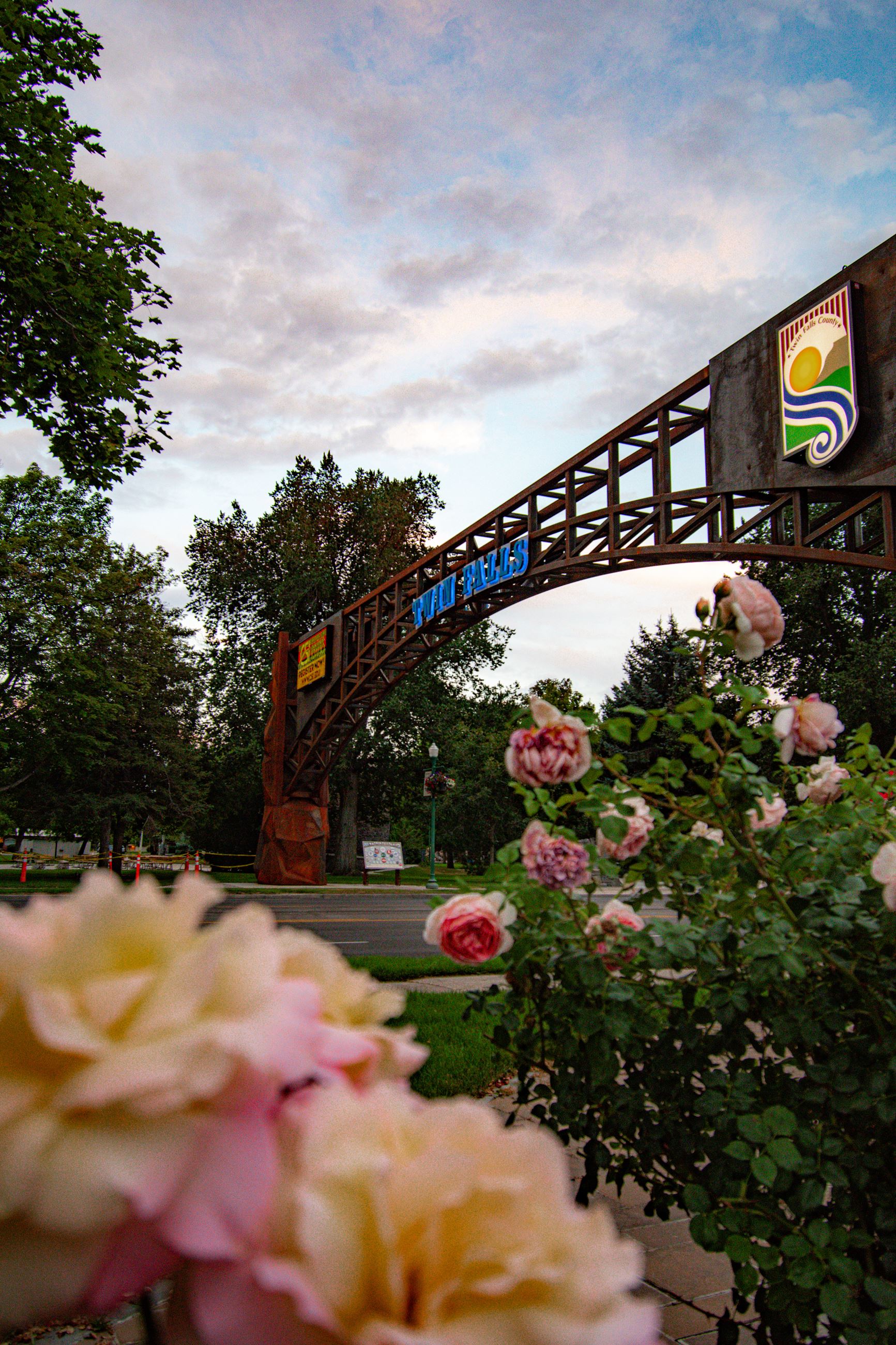 Twin Falls Archway
